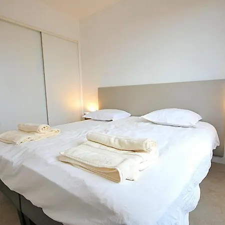 - Cocos Villa