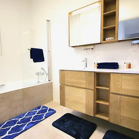 - Cocos Villa Mandelieu